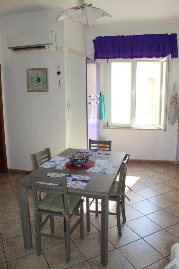Lovely Sardinia Apartment Porto Torres Exteriör bild
