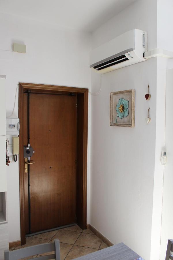 Lovely Sardinia Apartment Porto Torres Exteriör bild
